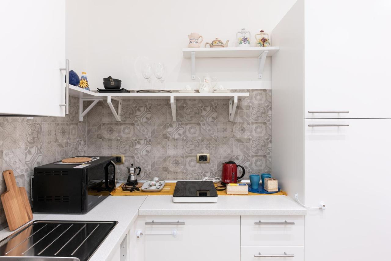 Il Priscio Apartment Барі Екстер'єр фото