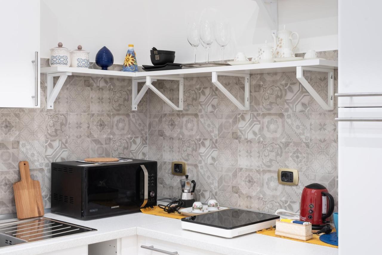 Il Priscio Apartment Барі Екстер'єр фото