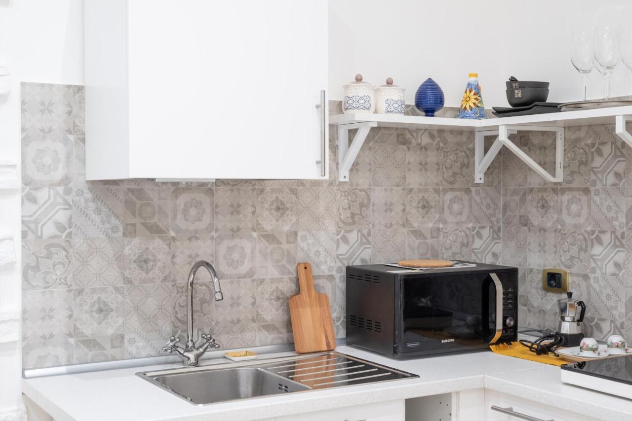 Il Priscio Apartment Барі Екстер'єр фото