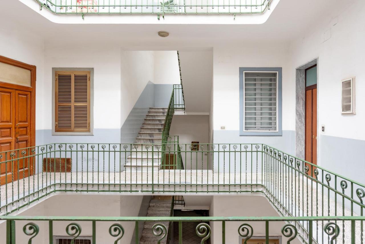 Il Priscio Apartment Барі Екстер'єр фото
